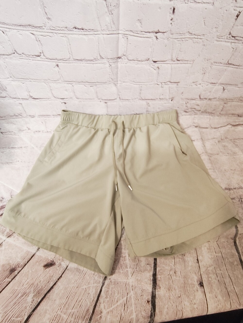 Calia Journey 5" Woven Shorts Pastel Sage Green Activewear Tennis